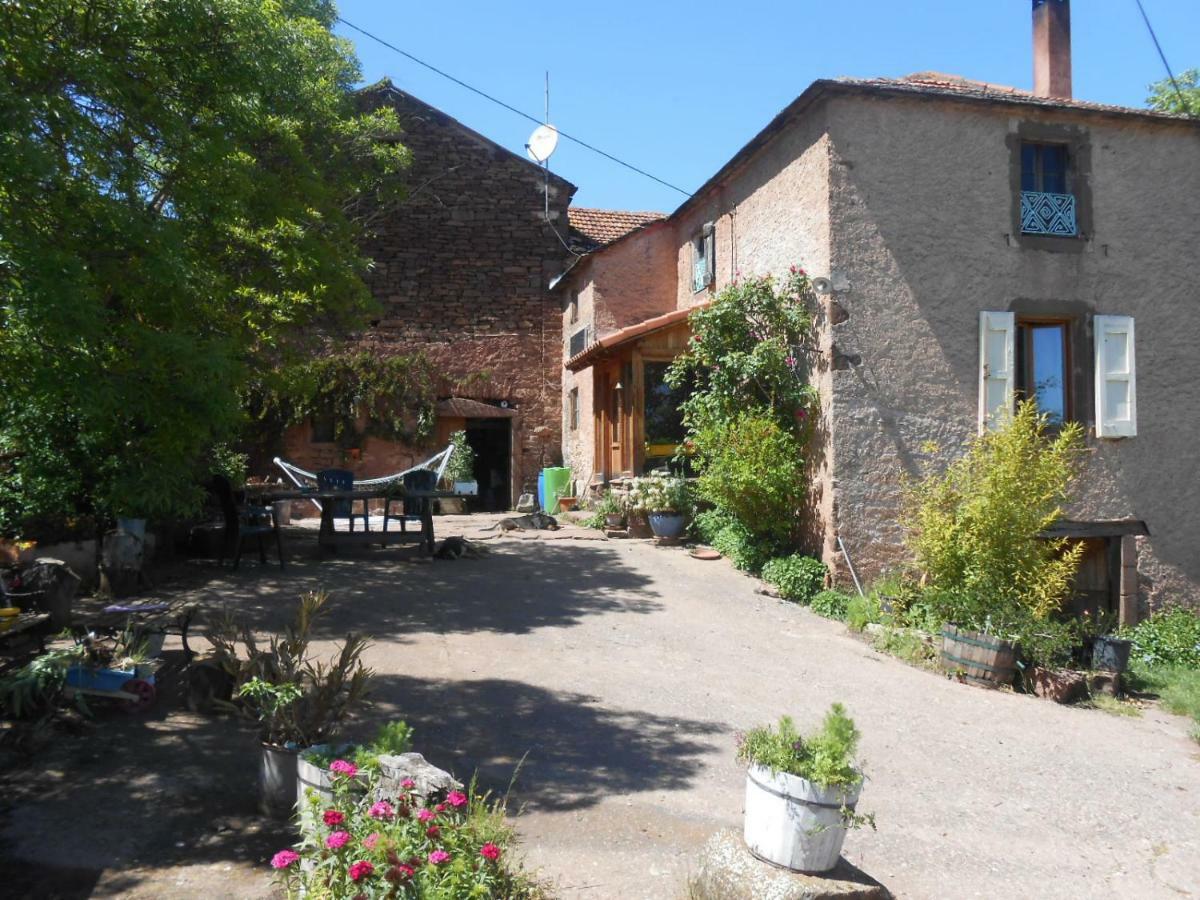 Chambre D'Hotes Des Monts Saint-Izaire Luaran gambar