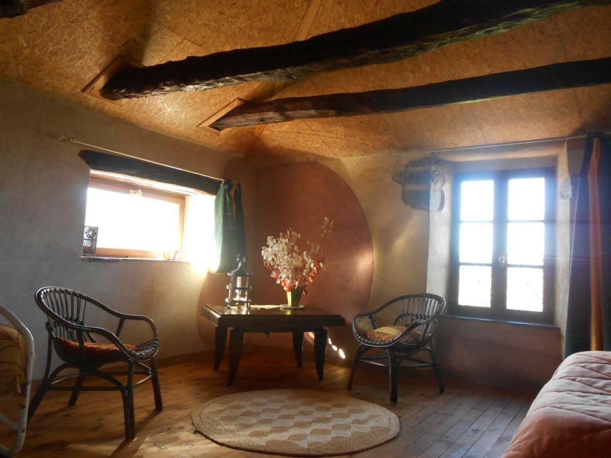 Chambre D'Hotes Des Monts Saint-Izaire Luaran gambar